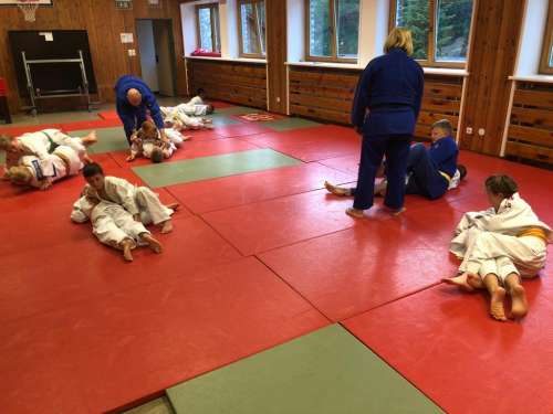 15a2cf46-c7f2-4930-93ff-8454ba515959 (1)