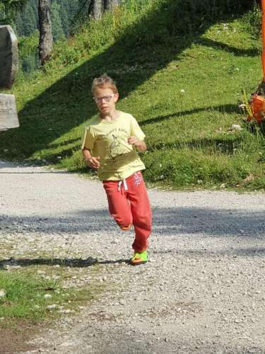 3d307b0f-82e9-4ecc-bdca-23cc67dd6a20 (1)