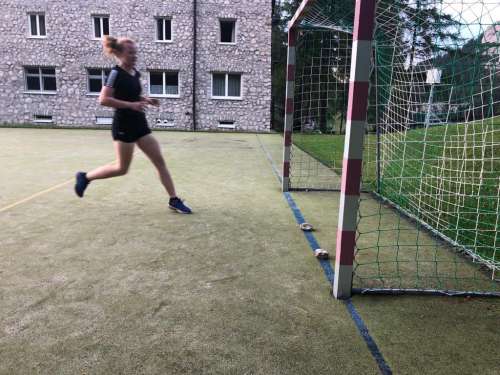 7abb05b8-a92d-409b-aa56-a7bd1a2541ef (1)