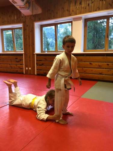 9921c7f1-4c39-497e-aea4-59fdccf8e11e (1)