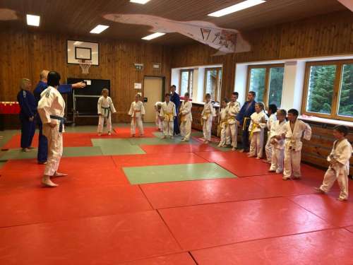 b5f6f364-c224-44e8-98ba-fffa04e3101b