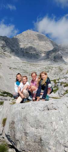 bd7f4e79-7904-4c07-8b3d-22895e56bb19