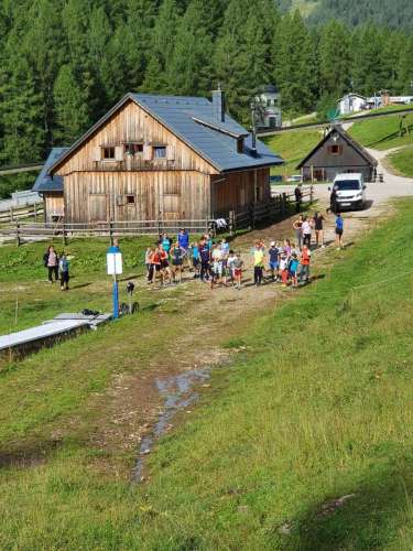 de57c4f4-8f9e-4c8d-a2f7-4e035b214430