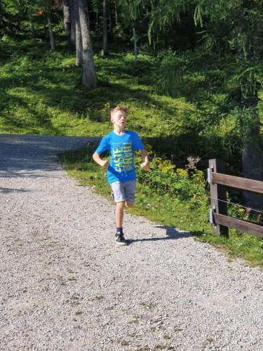 f5fefb51-463a-4f4c-abdd-627685050e99 (1)